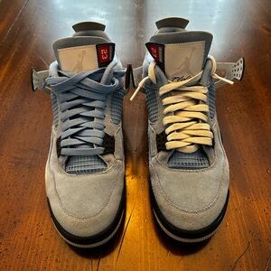 Jordan 4 Retro University Blue
